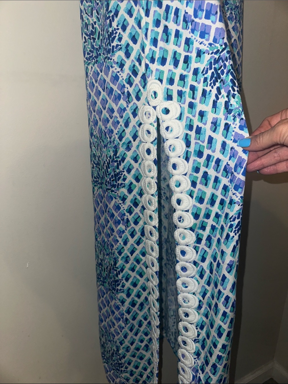 EUC! Lilly Pulitzer "Jane Resort" Costal Blue Geometric Pineapple Maxi Dress - Picture 4 of 6